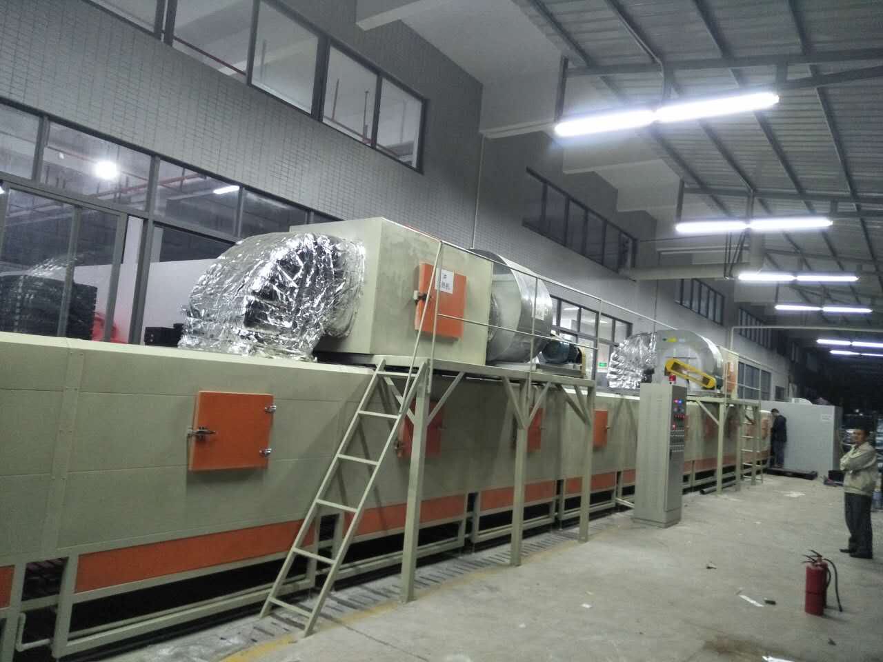 熱烈慶祝TCL大型清洗烘干線投入使用！優(yōu)質設備、領先制造！